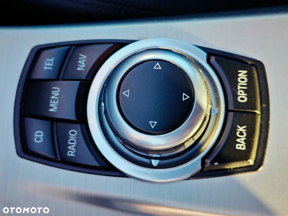 BMW Seria 5 525d - 14