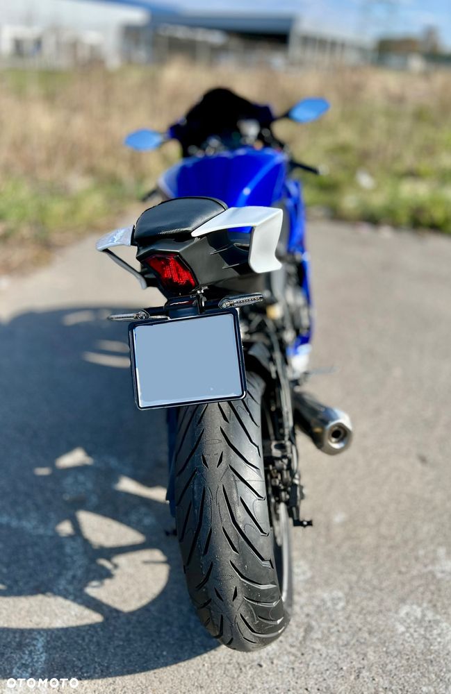 Yamaha R6 - 10
