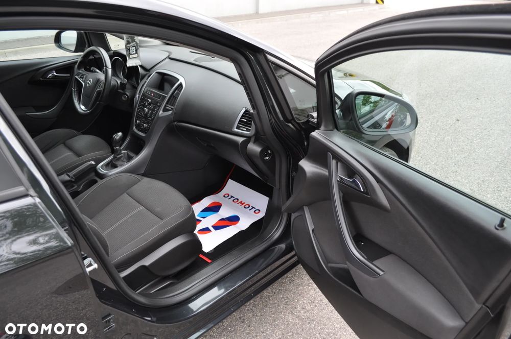 Opel Astra 1.4 Turbo Exklusiv - 14