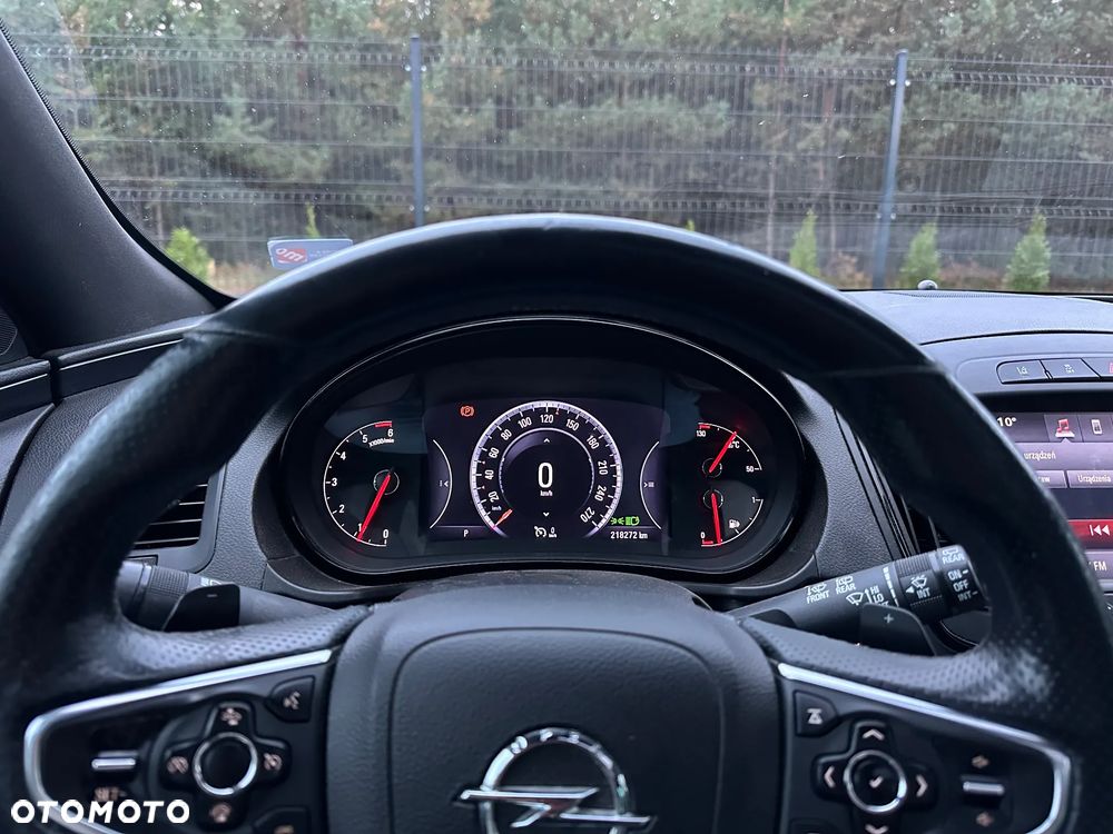 Opel Insignia - 10