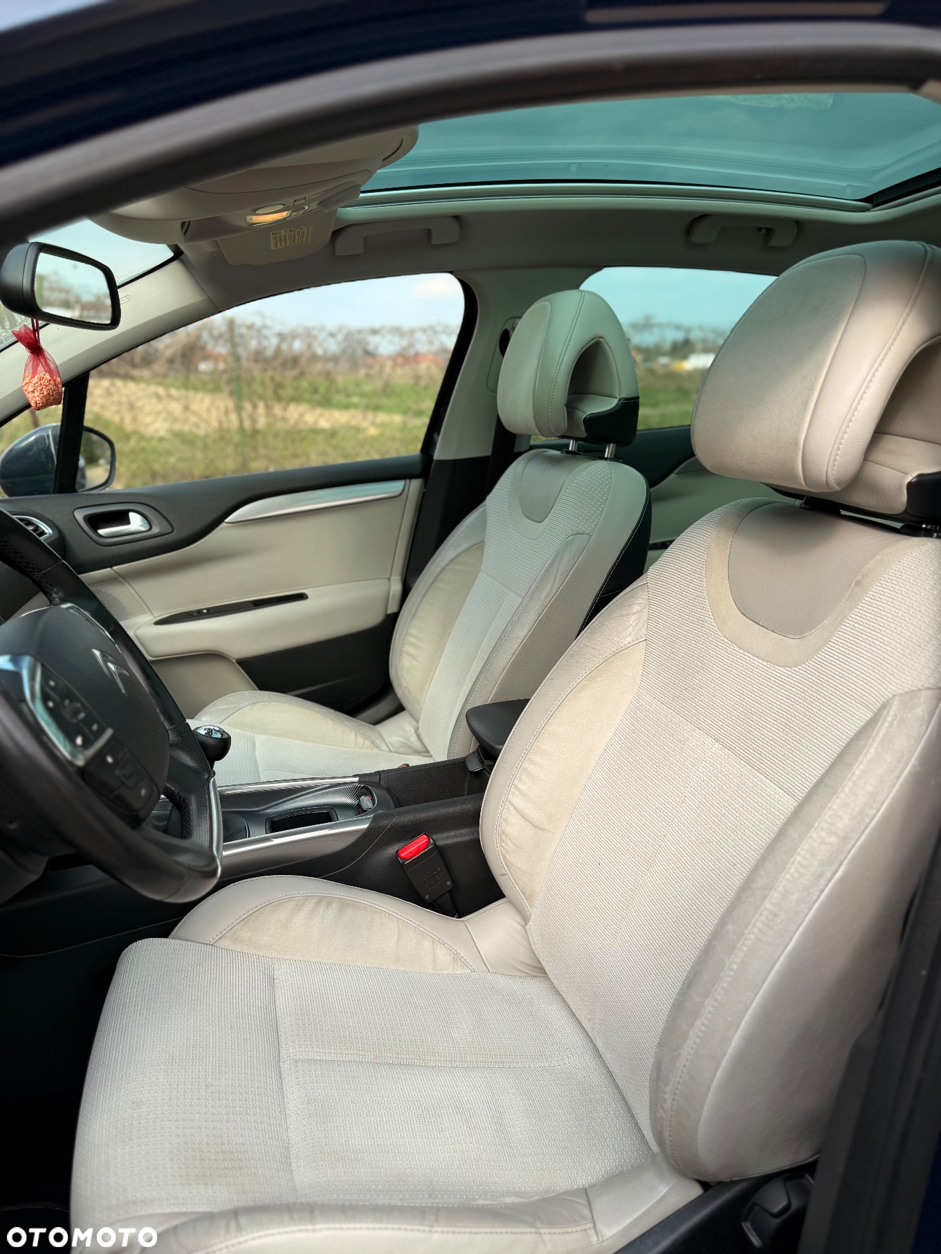 Citroën C4 2.0 HDi Exclusive - 18