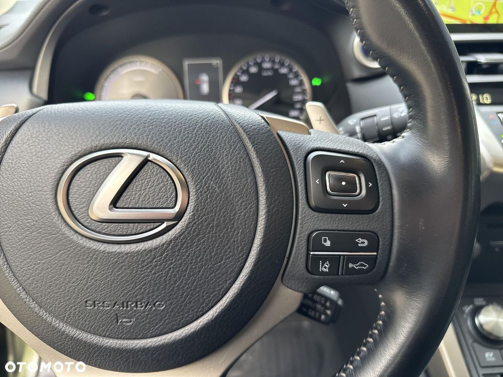 Lexus NX 300h F Impression AWD - 26