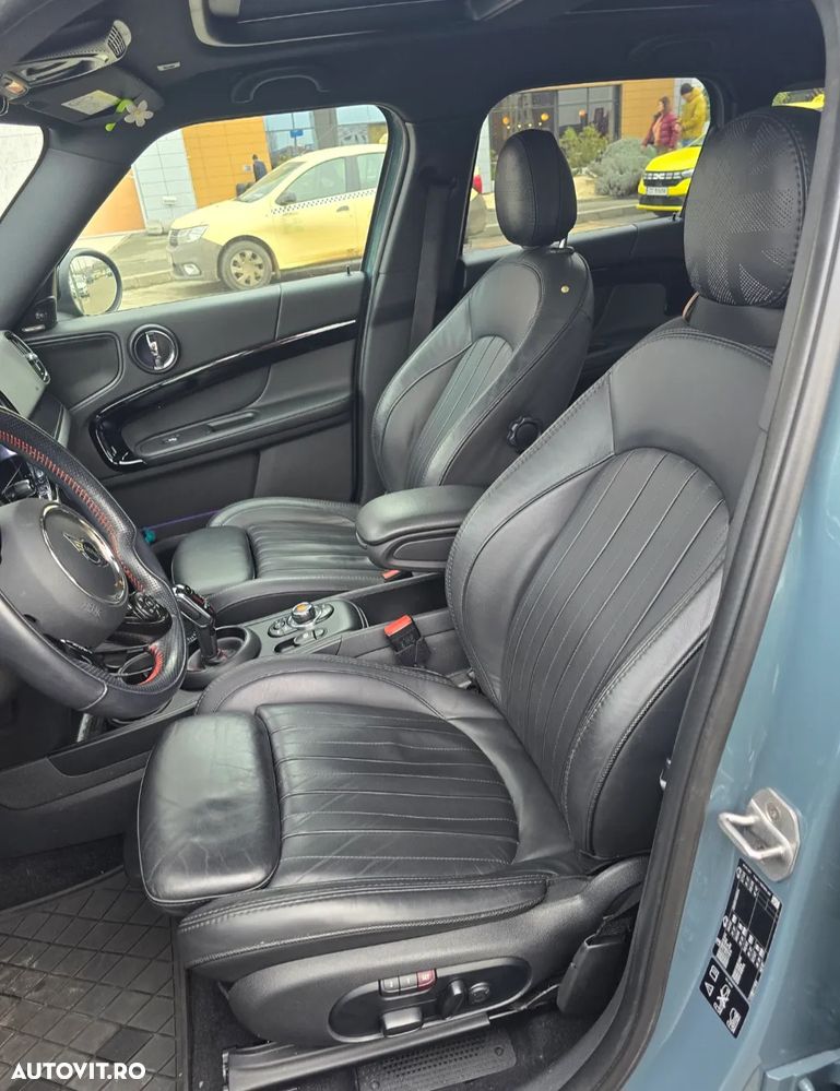 Mini Countryman Cooper SD ALL4 AT - 13