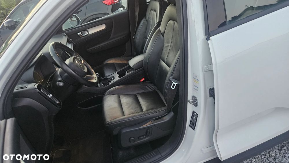 Volvo XC 40 - 6