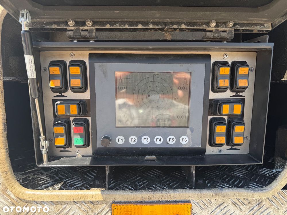 Demag AC 100/4 - 23