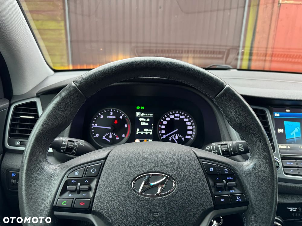 Hyundai Tucson 2.0 CRDi 4WD Automatik Style - 16