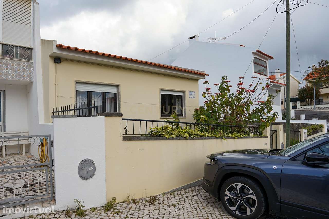 Já imaginou viver numa aldeia? E a poucos minutos de Cascais. - Grande imagem: 2/30