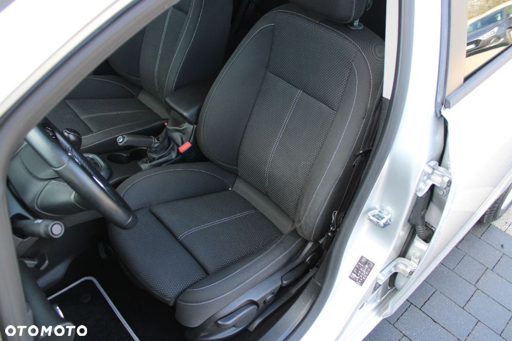 Opel Astra - 16