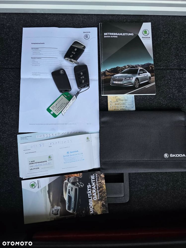 Skoda Superb 2.0 TDI DSG L&K - 24