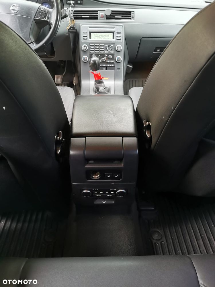 Volvo V70 2.5T Ocean Race - 7
