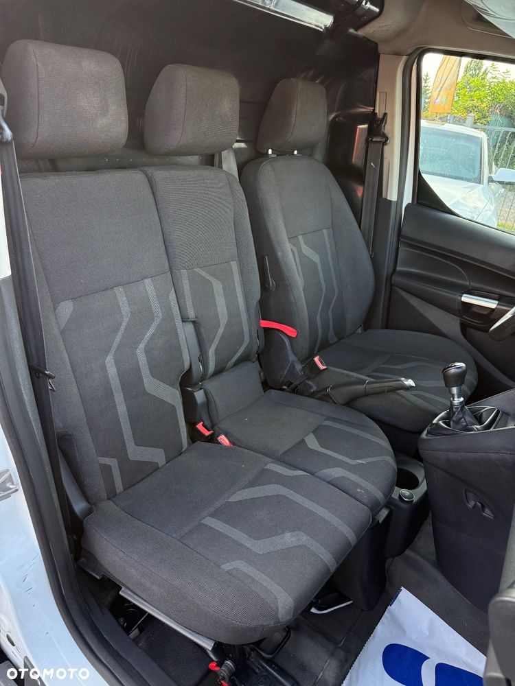 Ford Transit Connect - 12