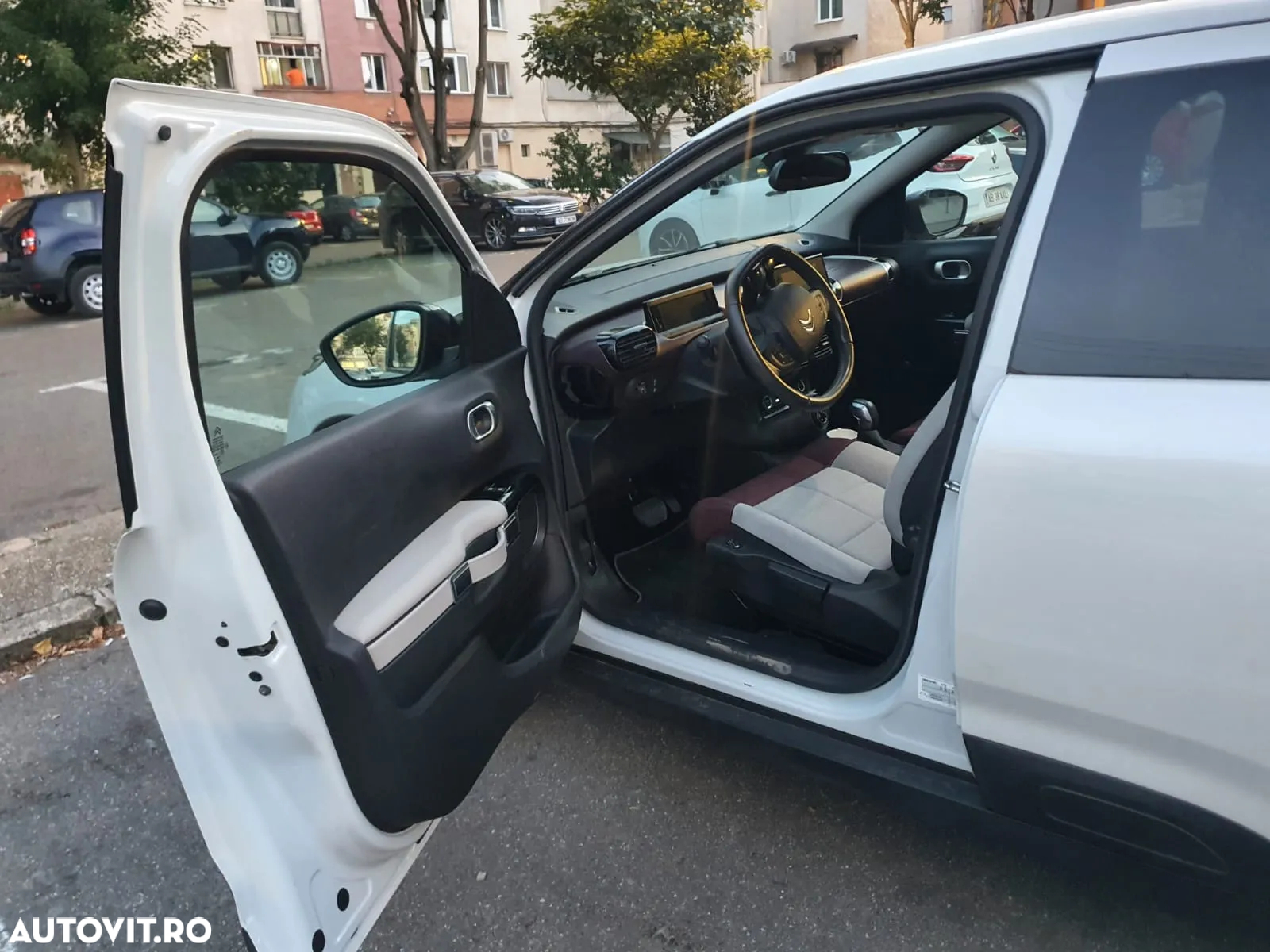 Citroën C4 Cactus Pure Tech 110 Stop&Start EAT6 Selection - 8