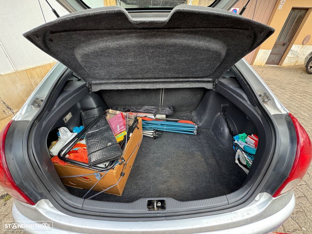 Toyota Corolla L/B 1.4 Sol AC - 10