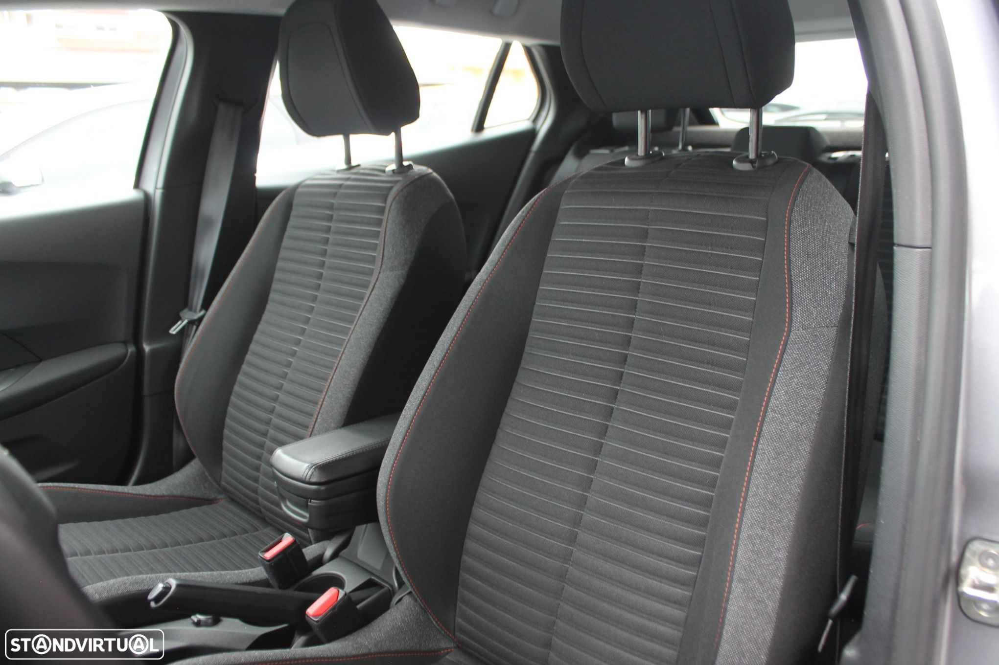Peugeot 2008 1.5 BlueHDi Active - 8