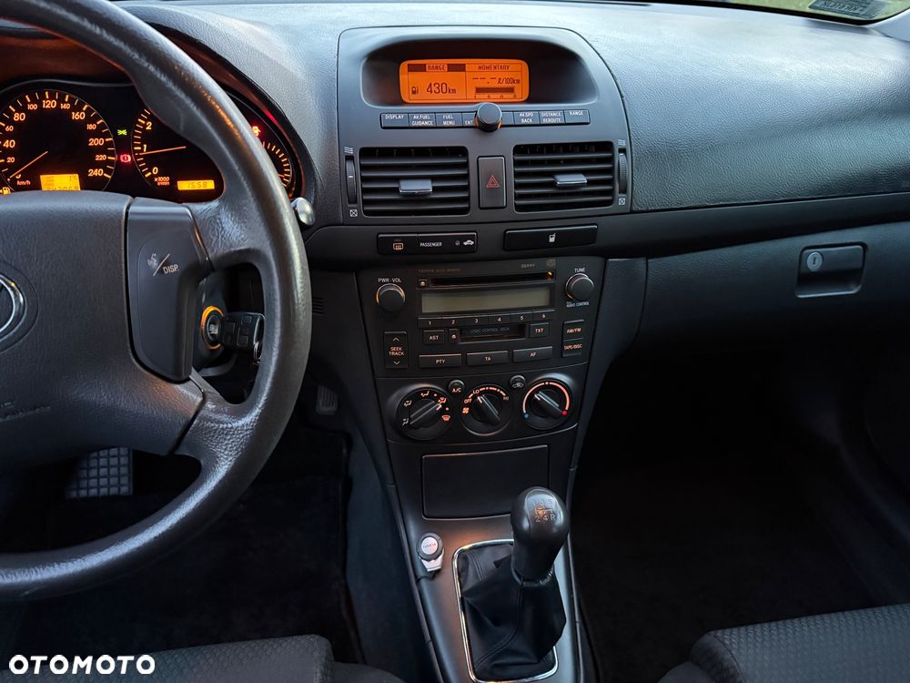 Toyota Avensis 1.8 VVT-i Luna - 8