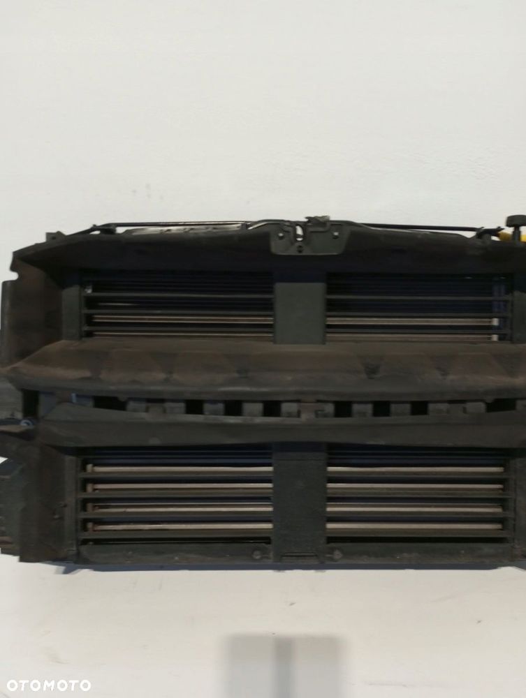 PAS PRZEDNI CHŁODNICE FORD FOCUS MK4 1,0 i