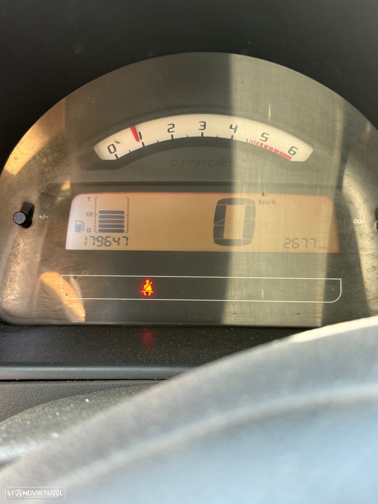 Citroën C2 1.4 HDi VTR - 9