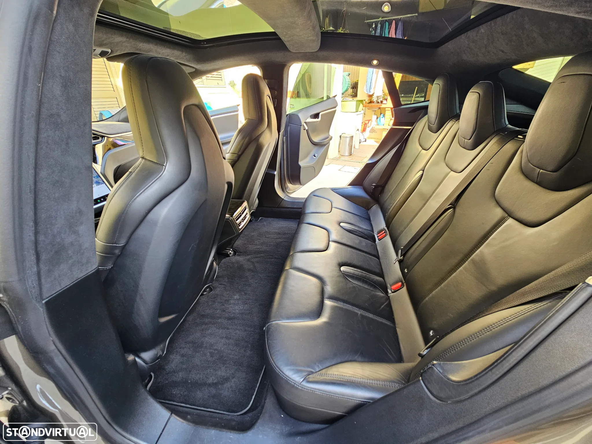 Tesla Model S - 9