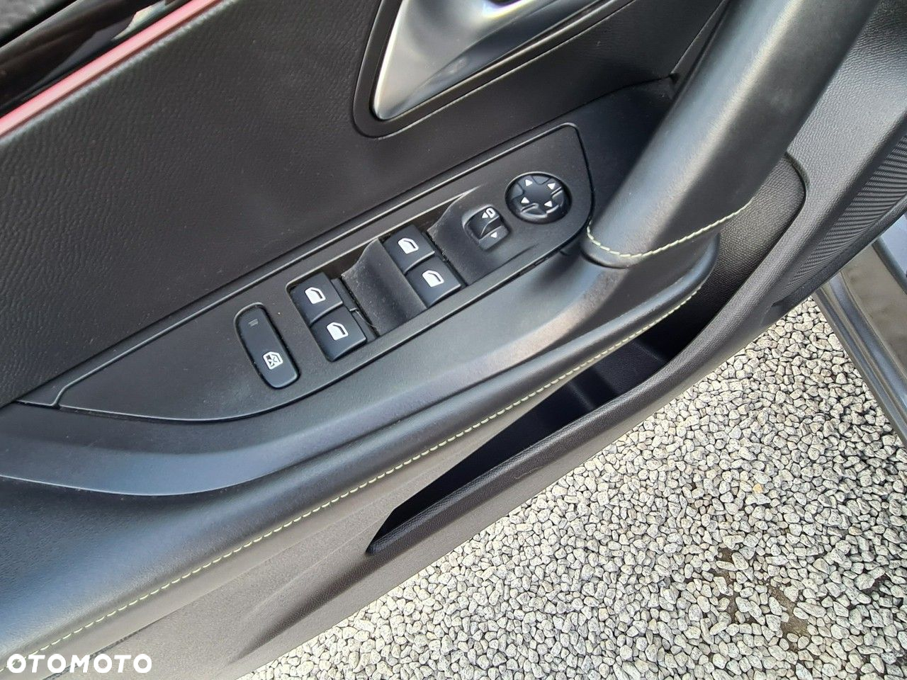 Peugeot 2008 1.5 BlueHDi GT S&S EAT8 - 37