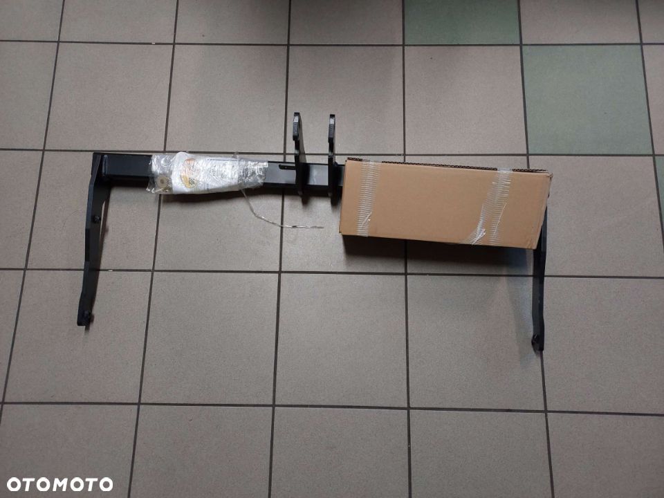 HAK FORD FOCUS II, C-MAX OD 200-2011 3/5drzwi poza ST - 2