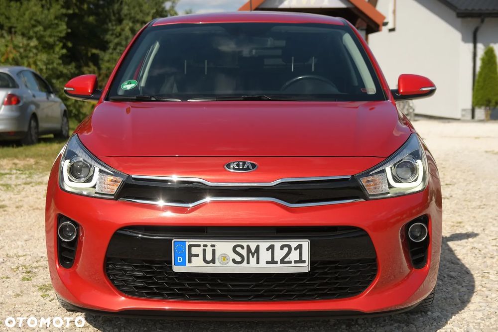 Kia Rio 1.4 L - 12
