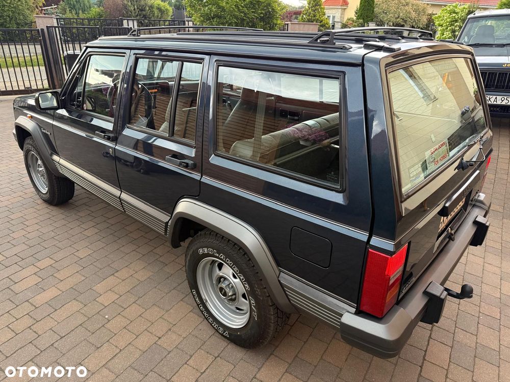 Jeep Cherokee - 2