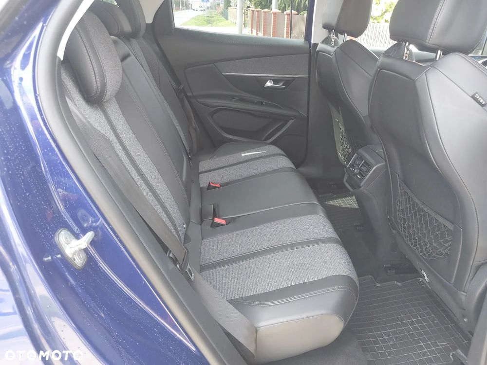 Peugeot 3008 - 22