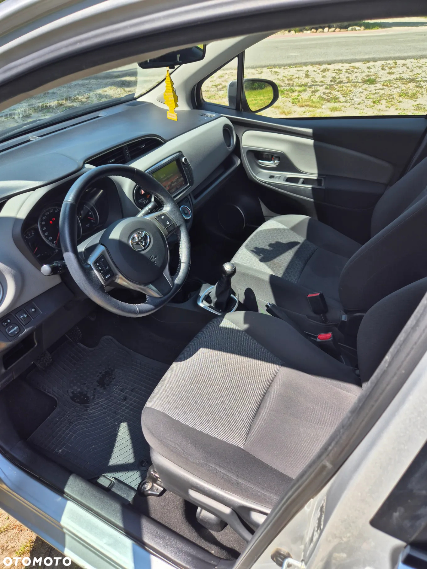 Toyota Yaris 1.0 Active EU6 - 8