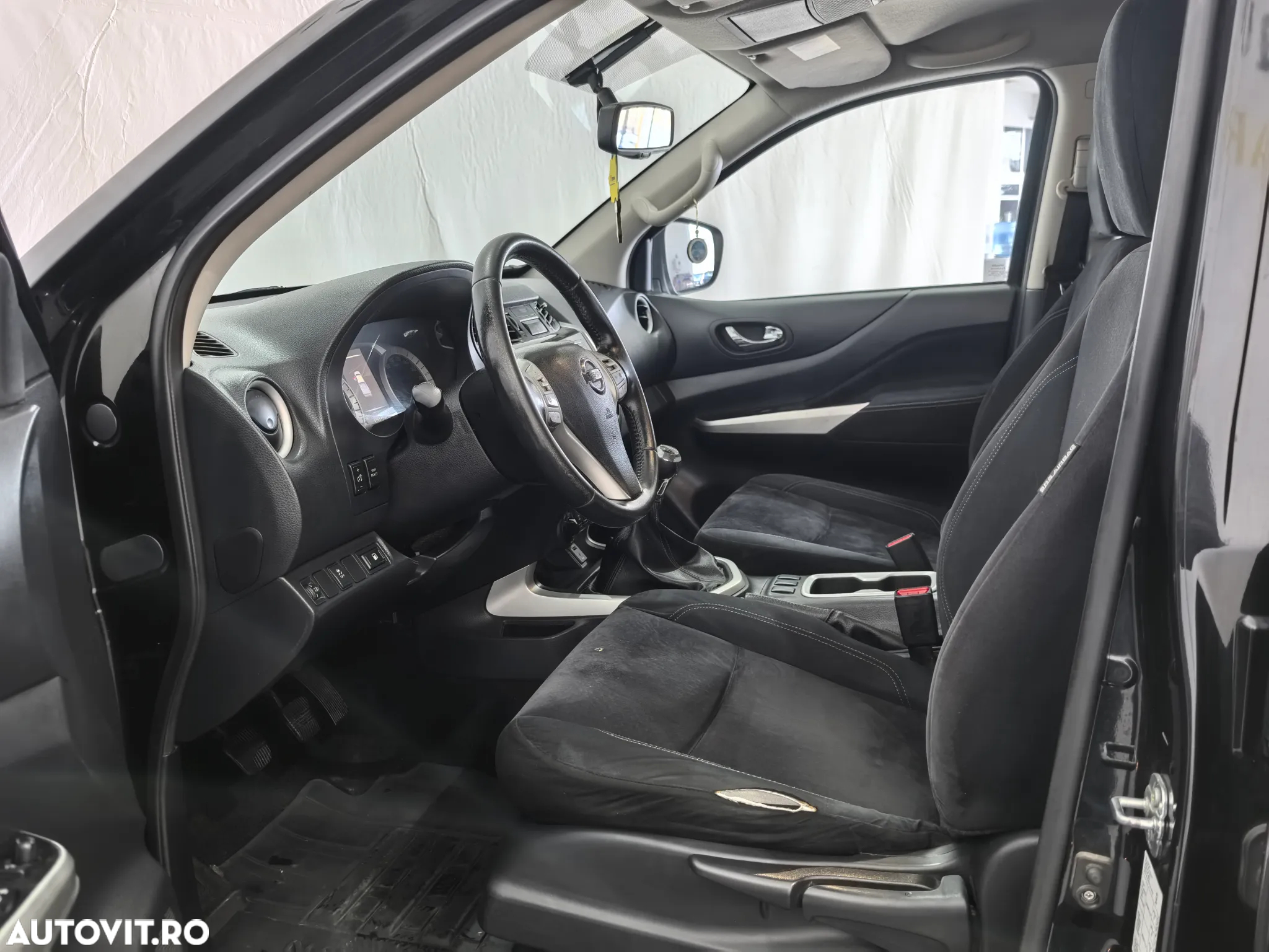 Nissan Navara 2.3 dCi Double Cab N-Connecta - 10