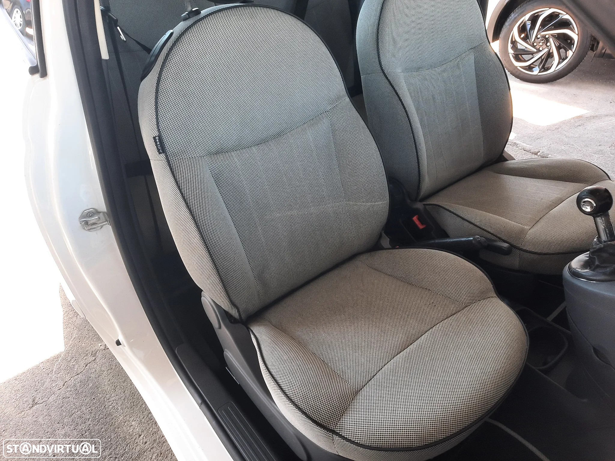 Fiat 500 1.3 16V MJ Lounge S&S - 31