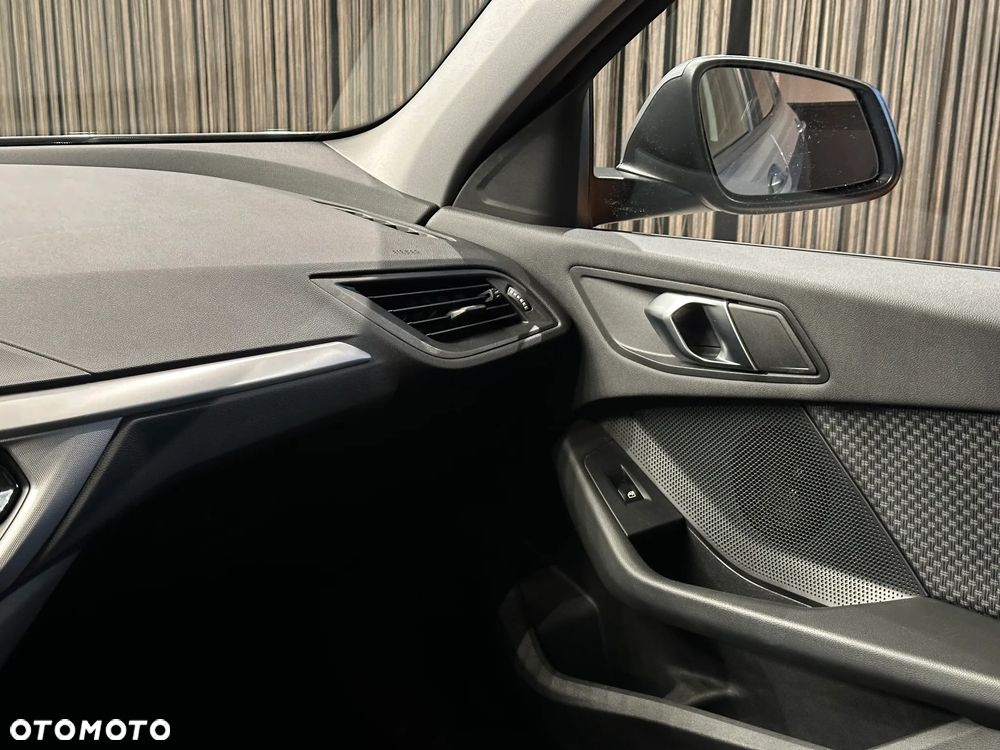 BMW Seria 1 118i Advantage - 17