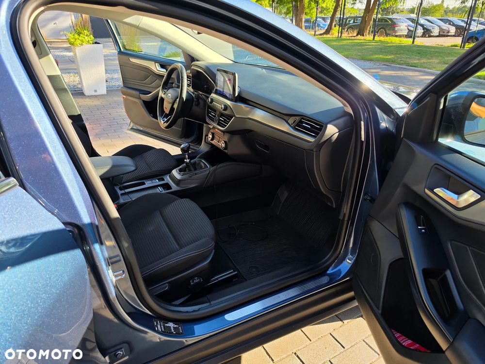 Ford Focus 1.0 EcoBoost Titanium - 8