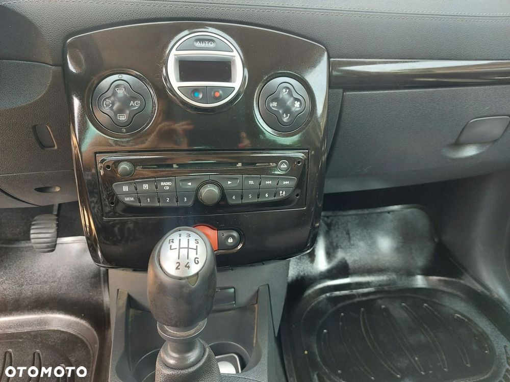 Renault Clio - 21