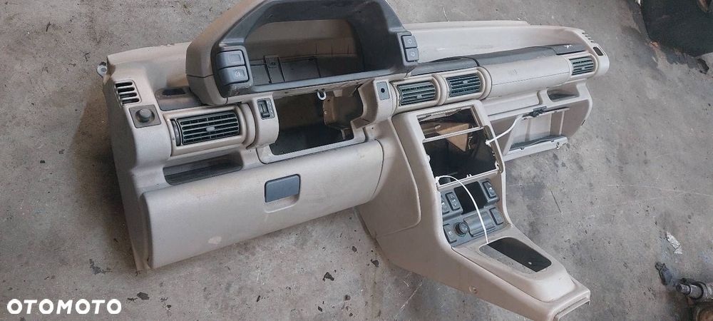 KOKPIT DESKA ROZDZIELCZA FREELANDER I EUROPA - 3