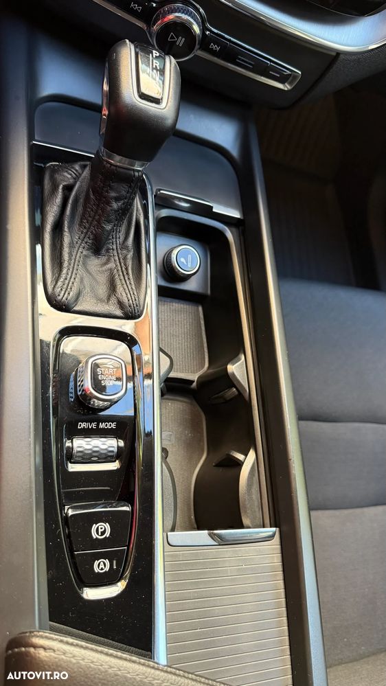 Volvo XC 60 - 21