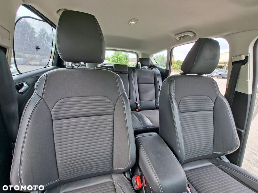 Ford Kuga 1.5 EcoBoost 2x4 Titanium - 22