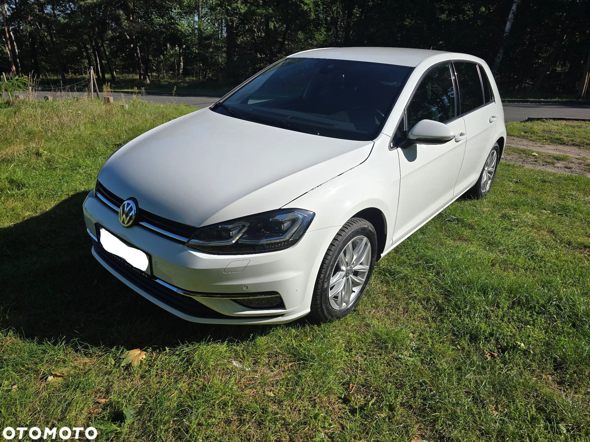 Volkswagen Golf 1.5 eTSI OPF DSG Style - 2