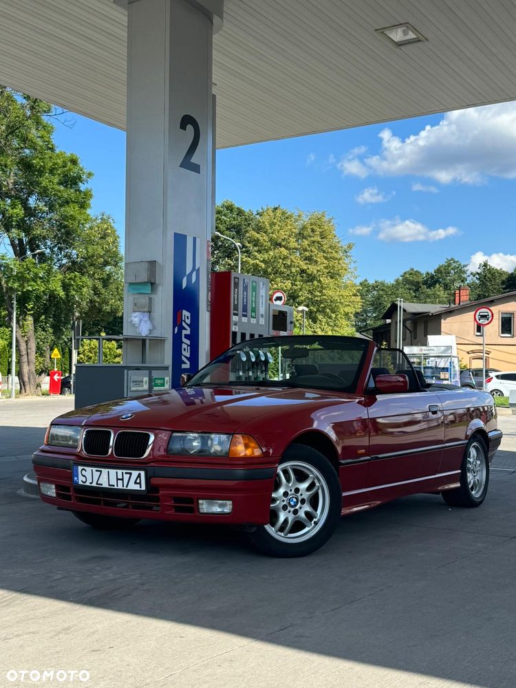 BMW Seria 3 318i - 1