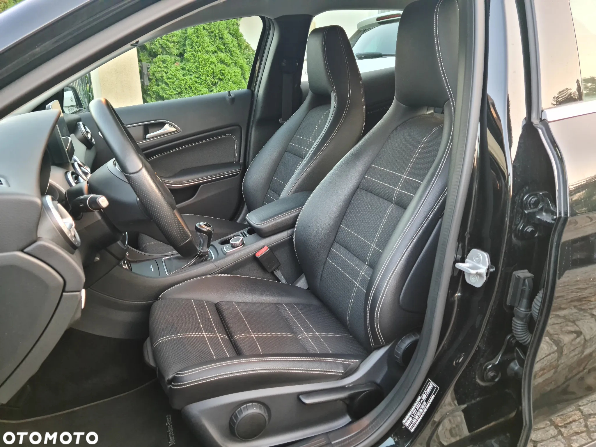 Mercedes-Benz GLA - 13