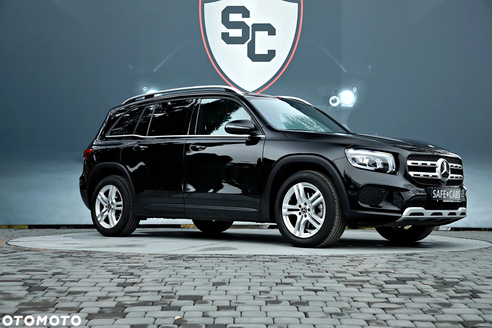 Mercedes-Benz GLB 200 7G-DCT - 12
