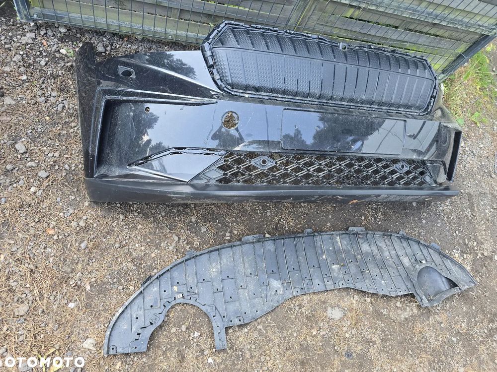 Skoda enyaq zderzak przód ładny oryginał - 1