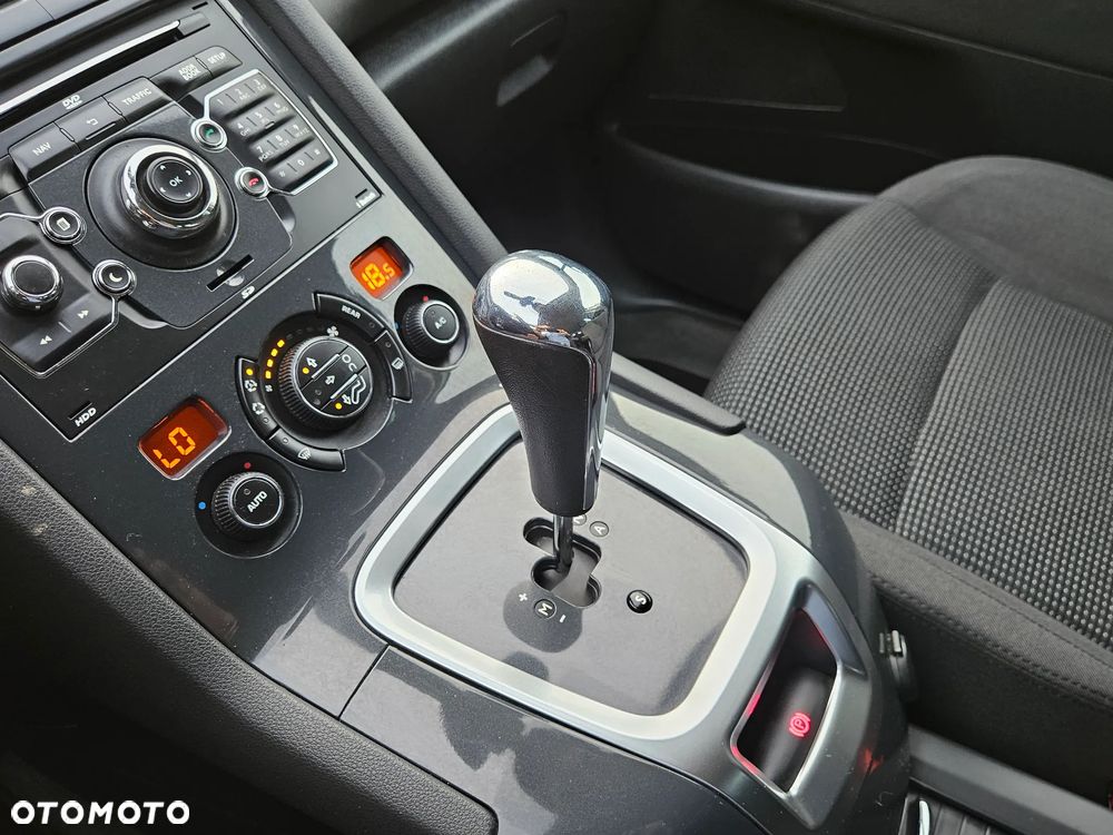 Peugeot 5008 e-HDI FAP 115 EGS6 Stop&Start Allure - 25