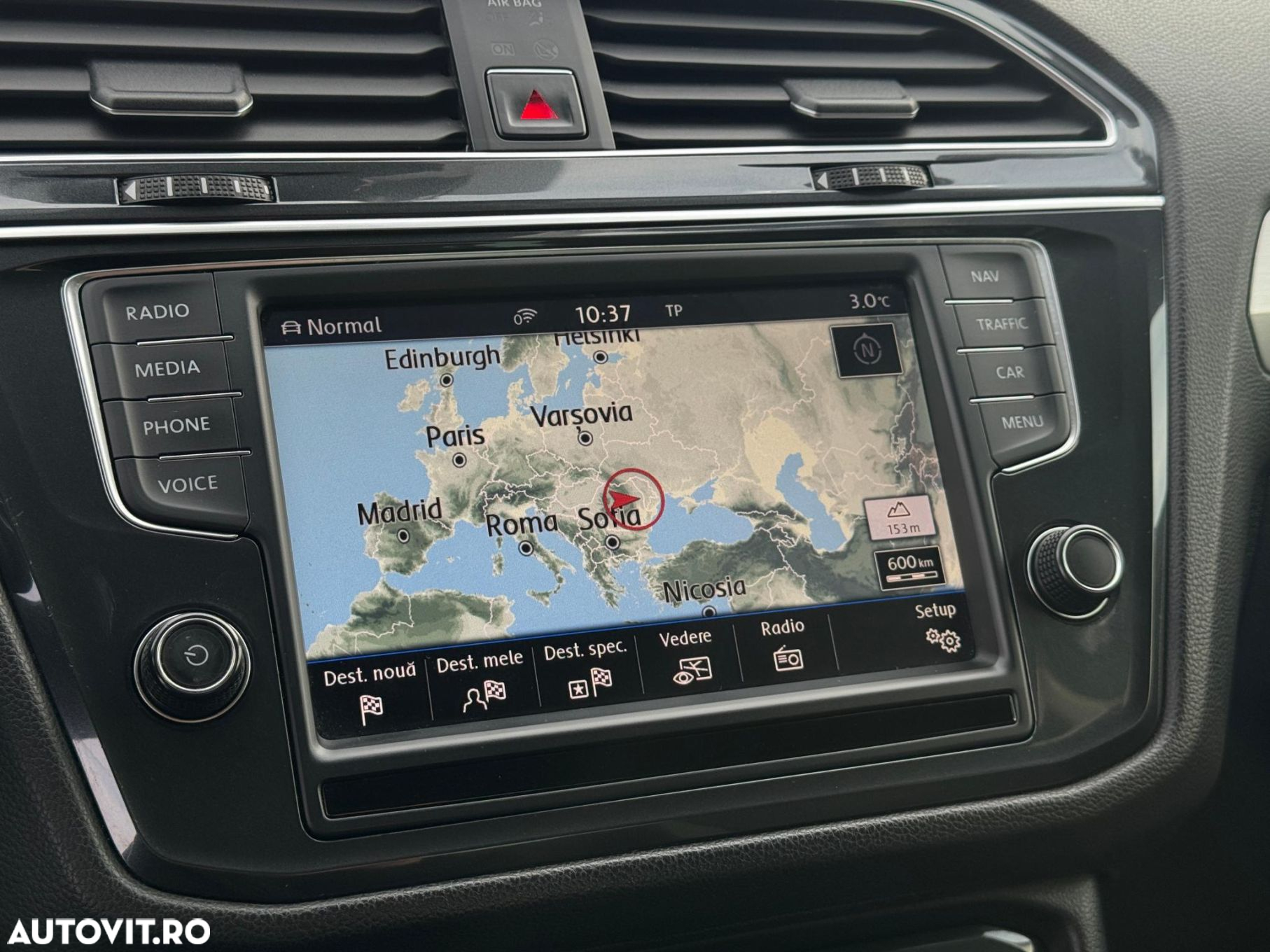 Volkswagen Tiguan - 13