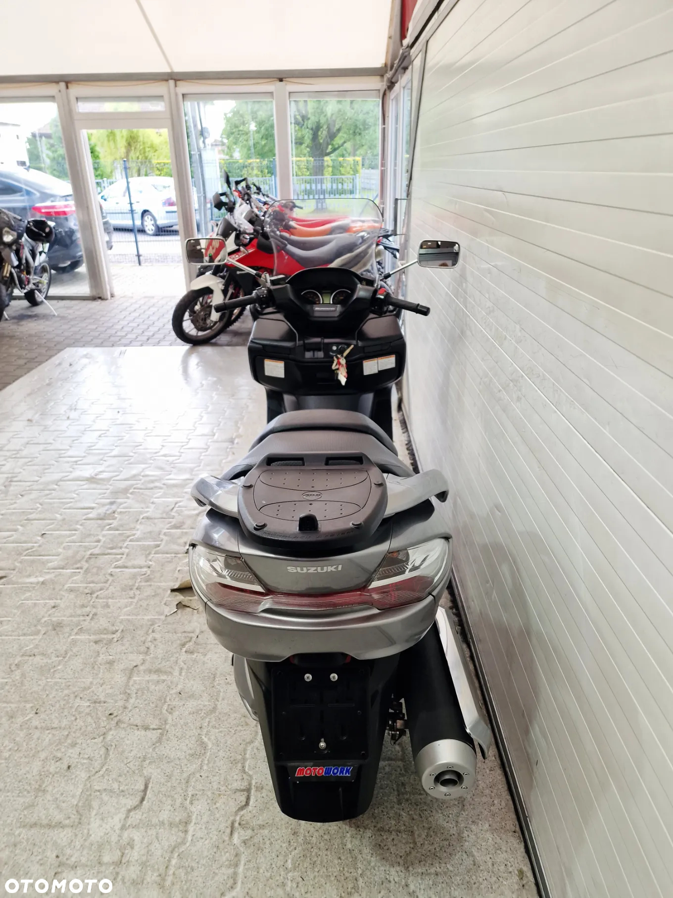 Suzuki Burgman - 6