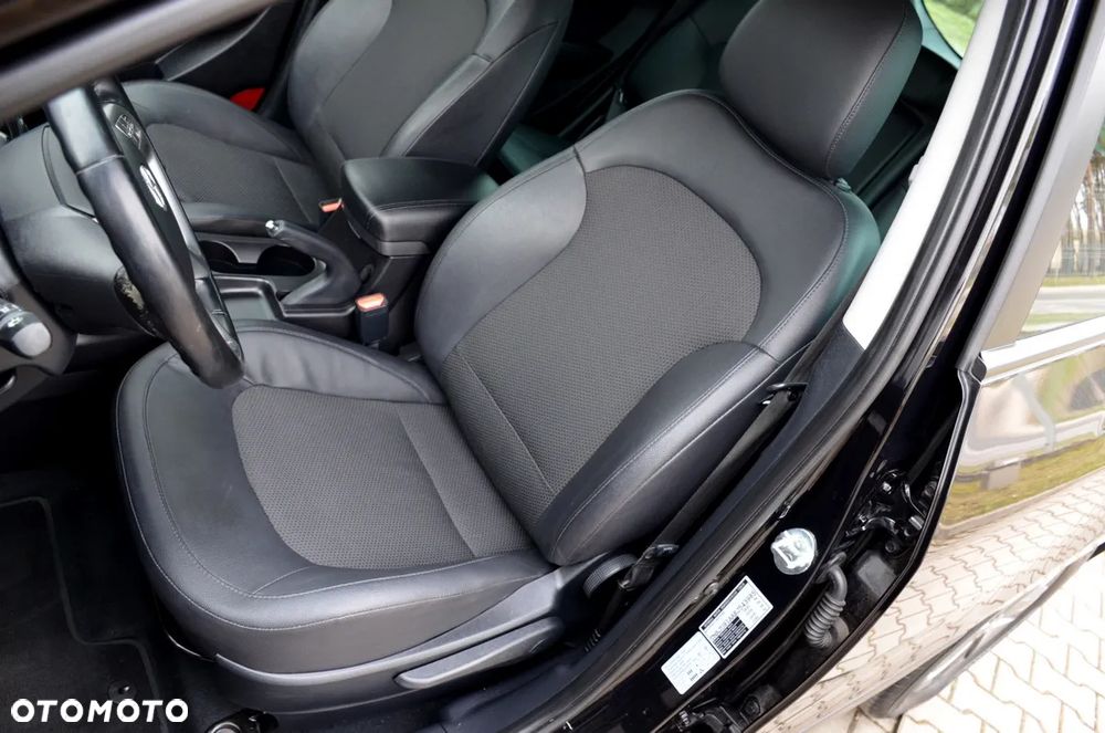 Hyundai ix35 1.6 2WD blue Style - 26