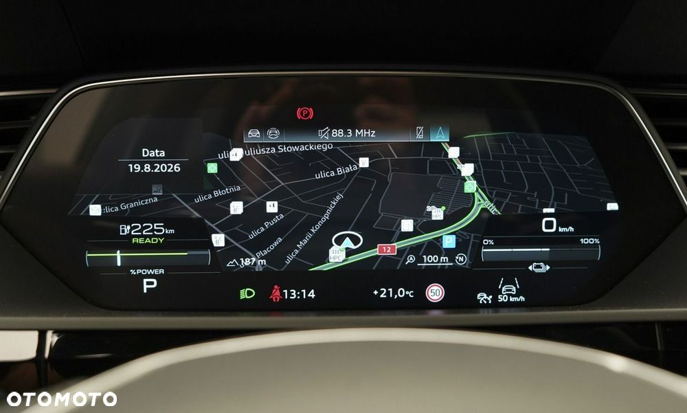 Audi Q8 e-tron - 24
