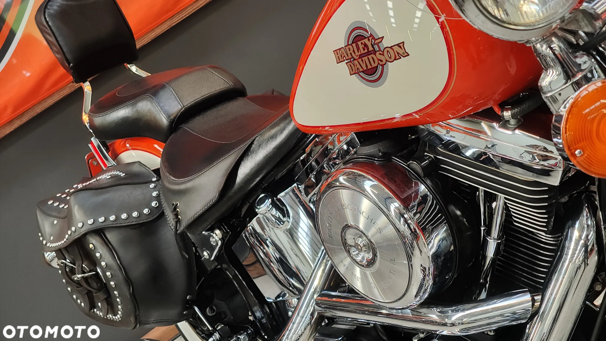 Harley-Davidson Softail Heritage Classic - 12