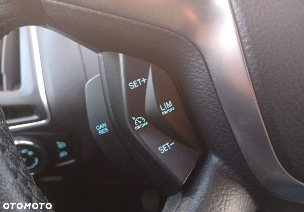 Ford Focus - 30