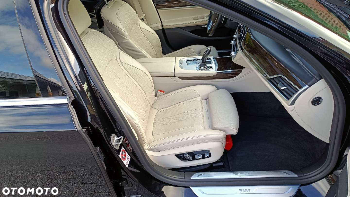 BMW Seria 7 - 23