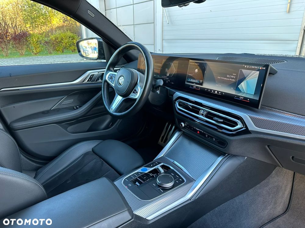 BMW i4 - 26